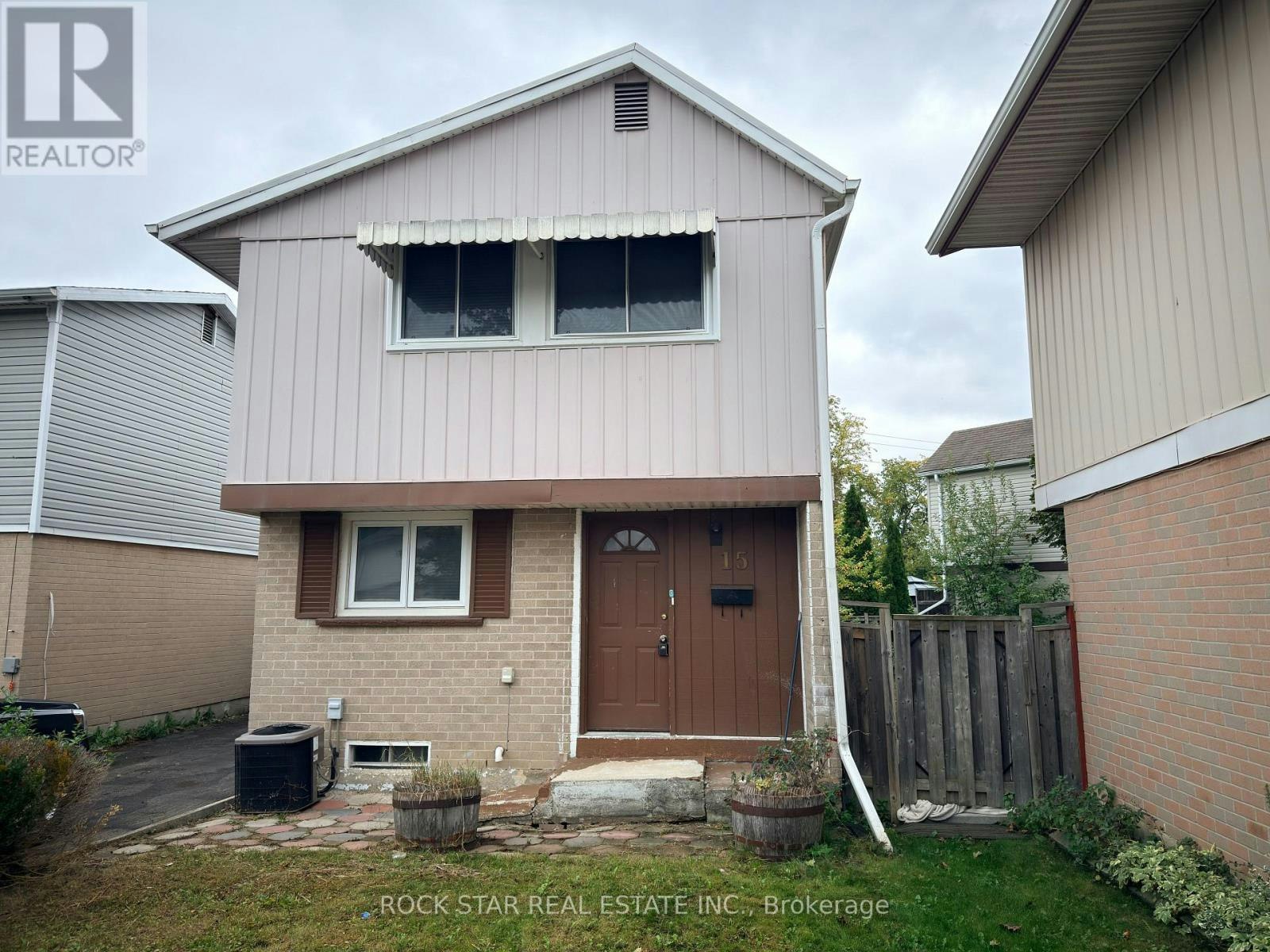 UPPER-15 Hardcastle Court, Brampton, ON, L6S 2B2