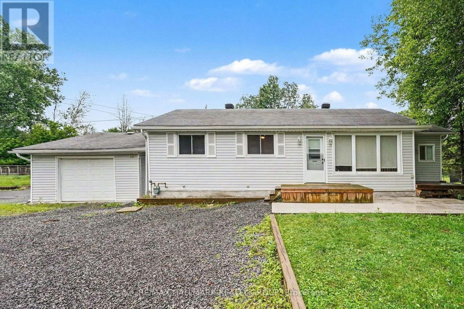7220 Mitch Owens Road, Ottawa, ON, K4P 1K8