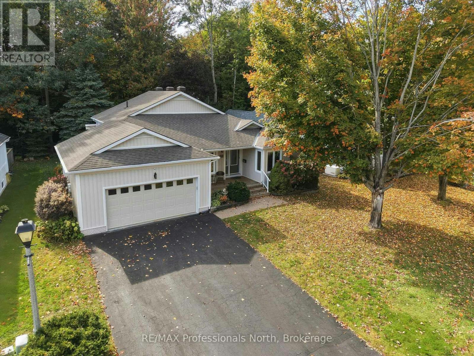 48 Springwood Crescent, Gravenhurst, ON, P1P 1Y8