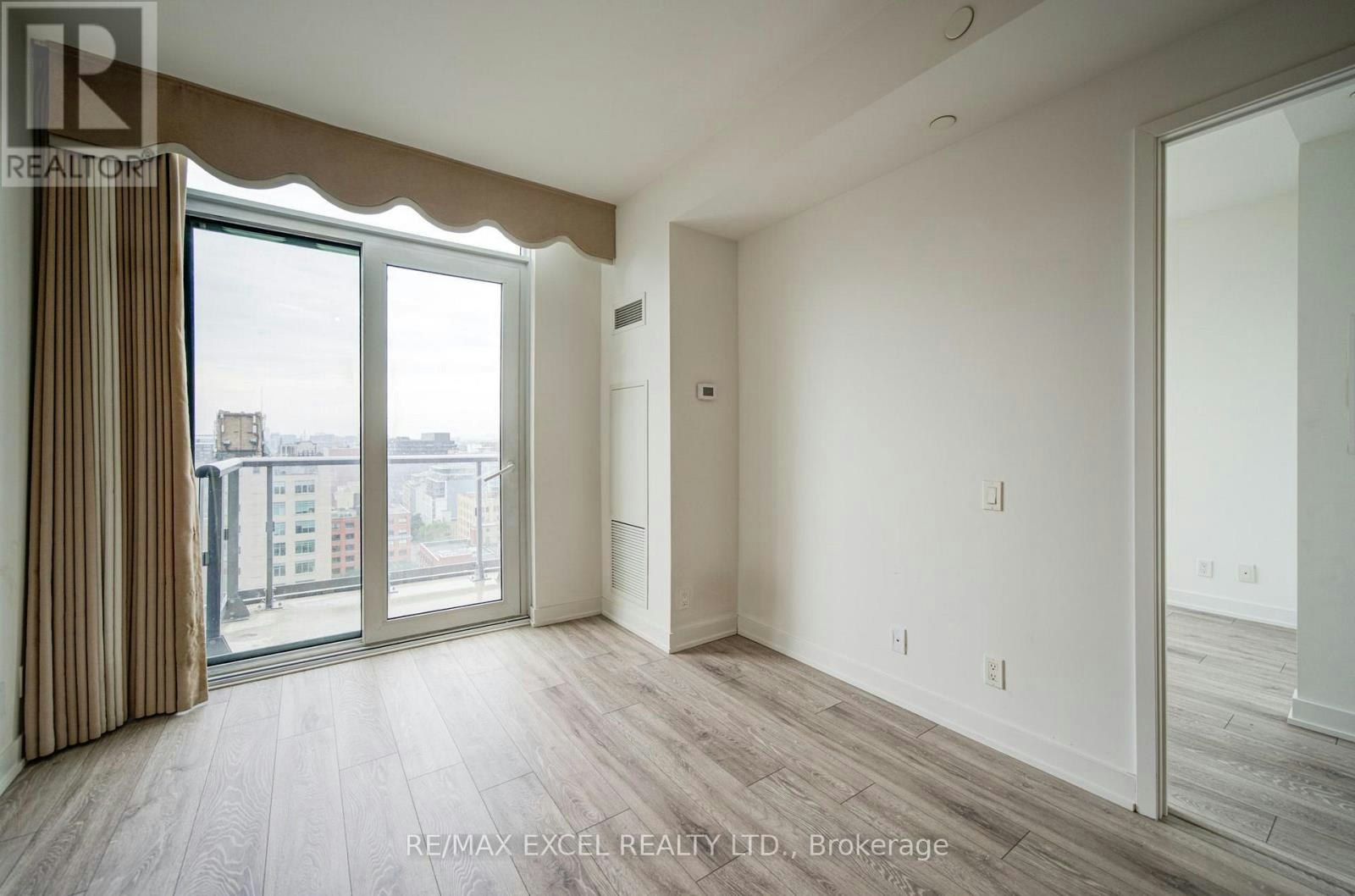 1818-108 Peter Street, Toronto, ON, M5V 2G7 - 24