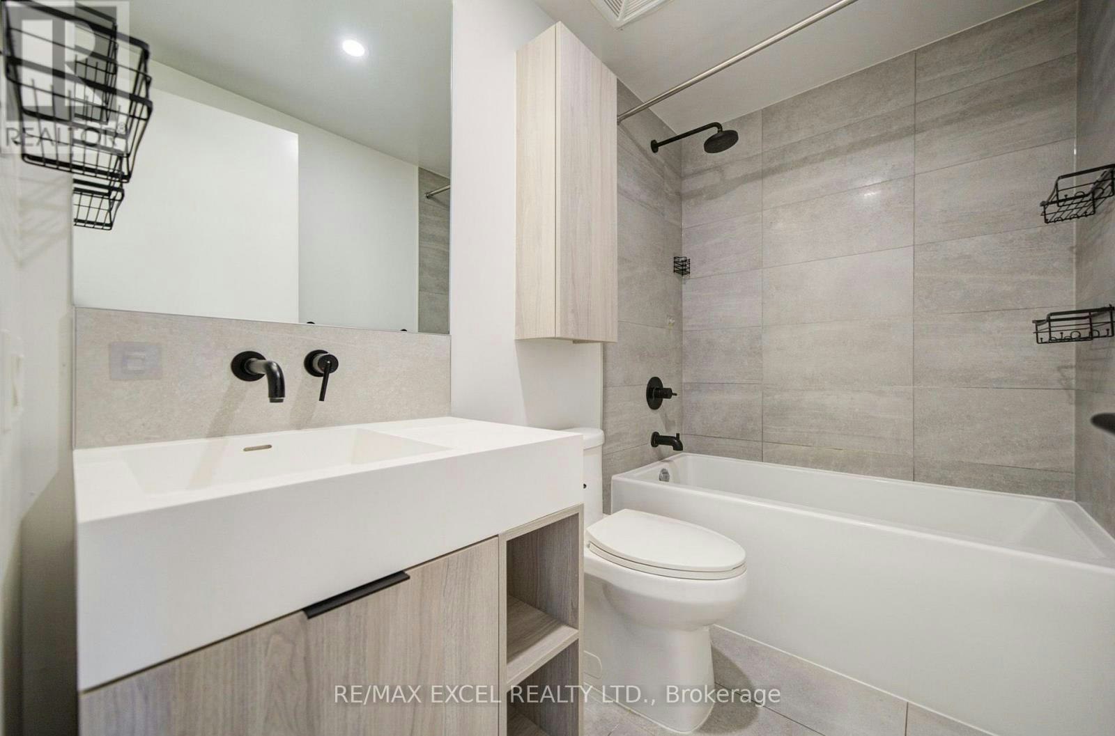 1818-108 Peter Street, Toronto, ON, M5V 2G7 - 8