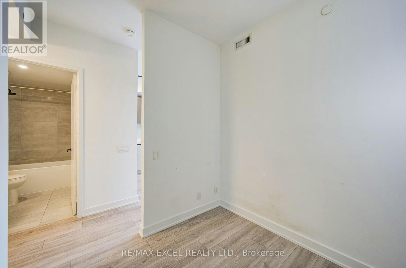 1818-108 Peter Street, Toronto, ON, M5V 2G7 - 14