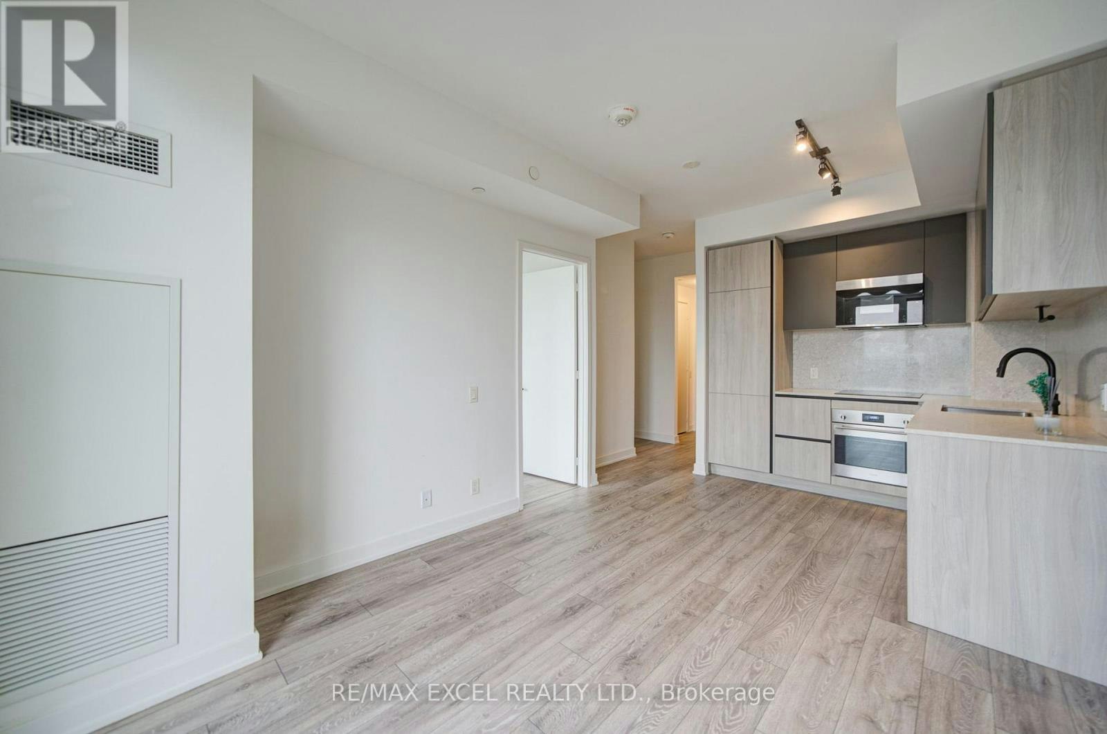 1818-108 Peter Street, Toronto, ON, M5V 2G7 - 23