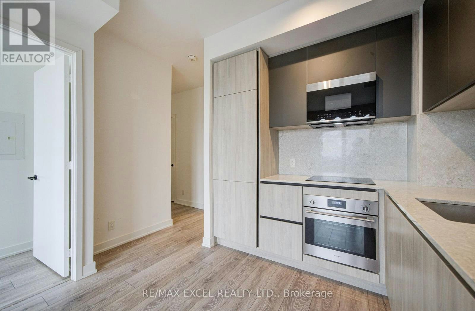 1818-108 Peter Street, Toronto, ON, M5V 2G7 - 19