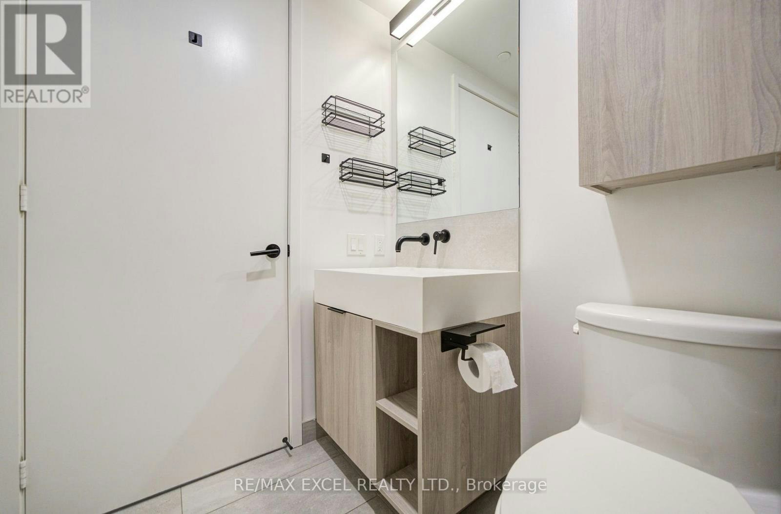 1818-108 Peter Street, Toronto, ON, M5V 2G7 - 10