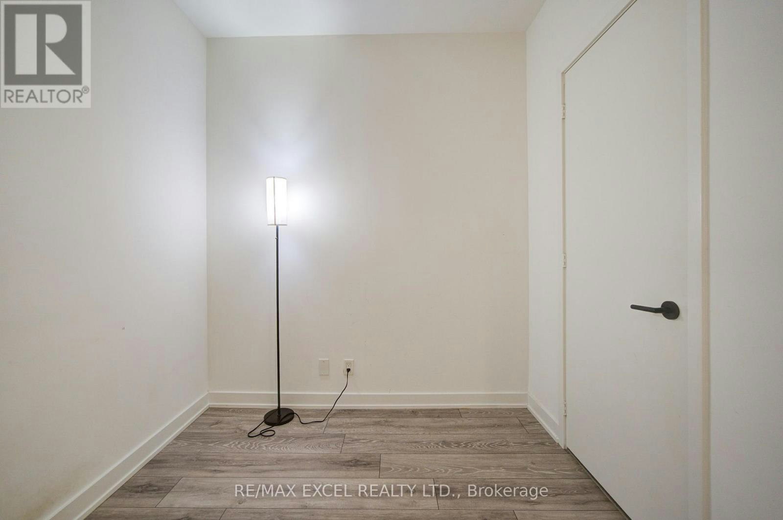 1818-108 Peter Street, Toronto, ON, M5V 2G7 - 12