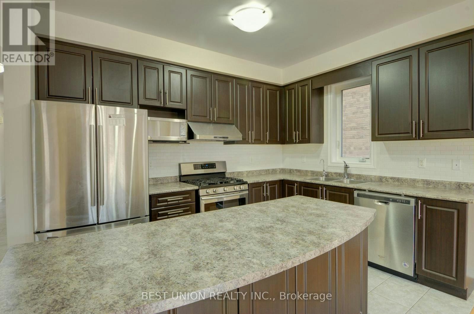 196 Donald Sim Avenue, Markham, ON, L6B 0Z1 - 6