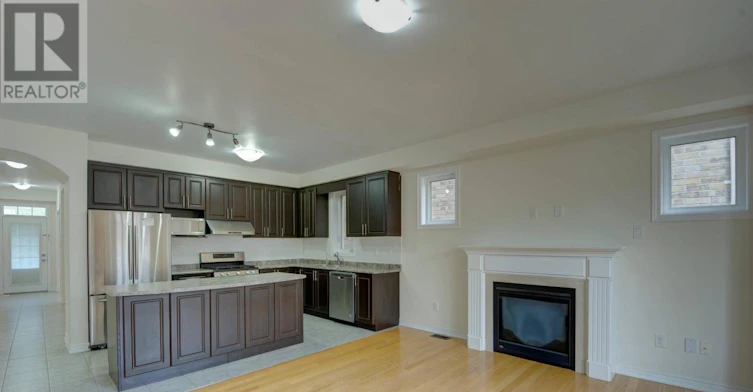 196 Donald Sim Avenue, Markham, ON, L6B 0Z1 - 4