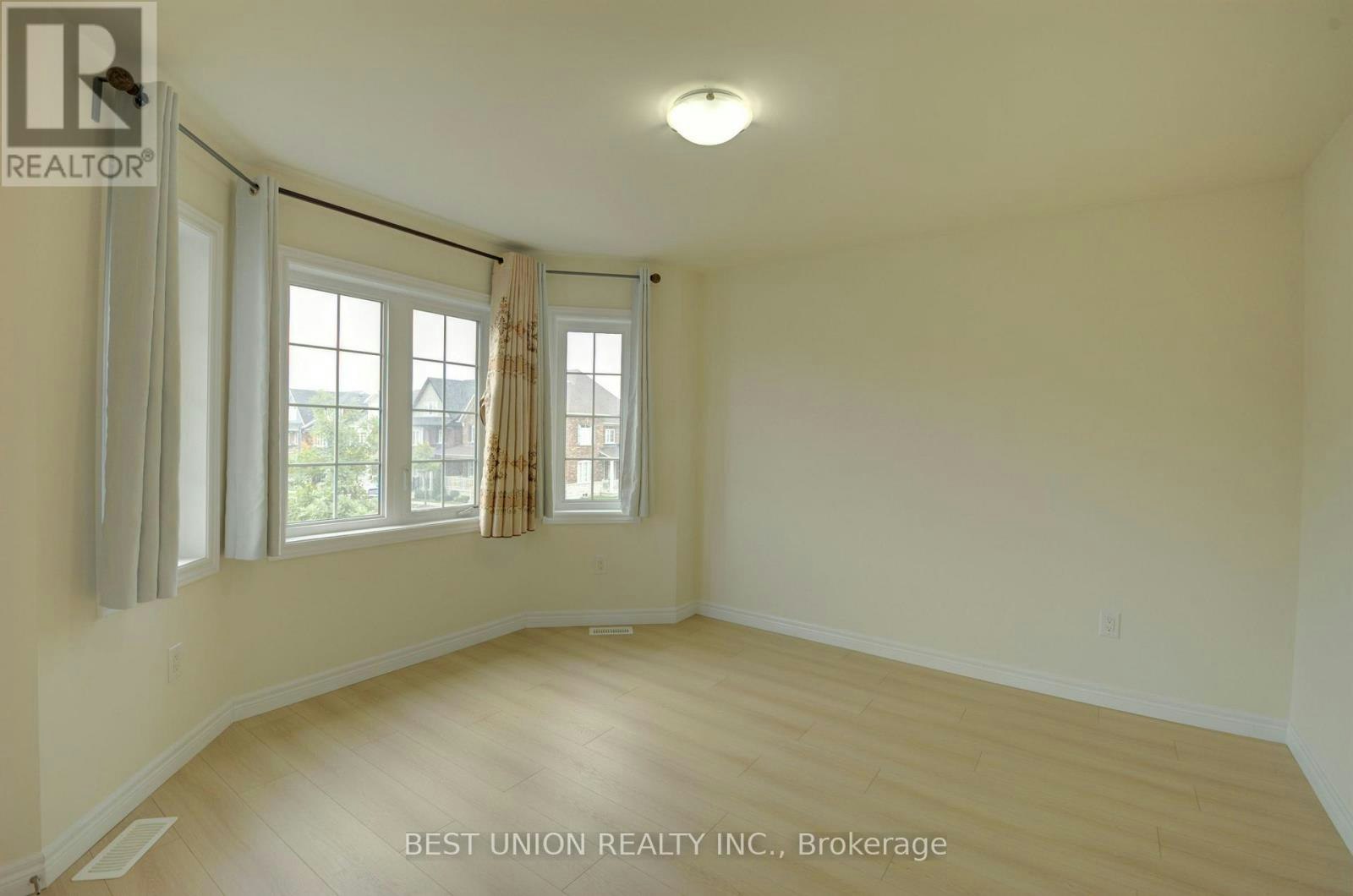196 Donald Sim Avenue, Markham, ON, L6B 0Z1 - 13