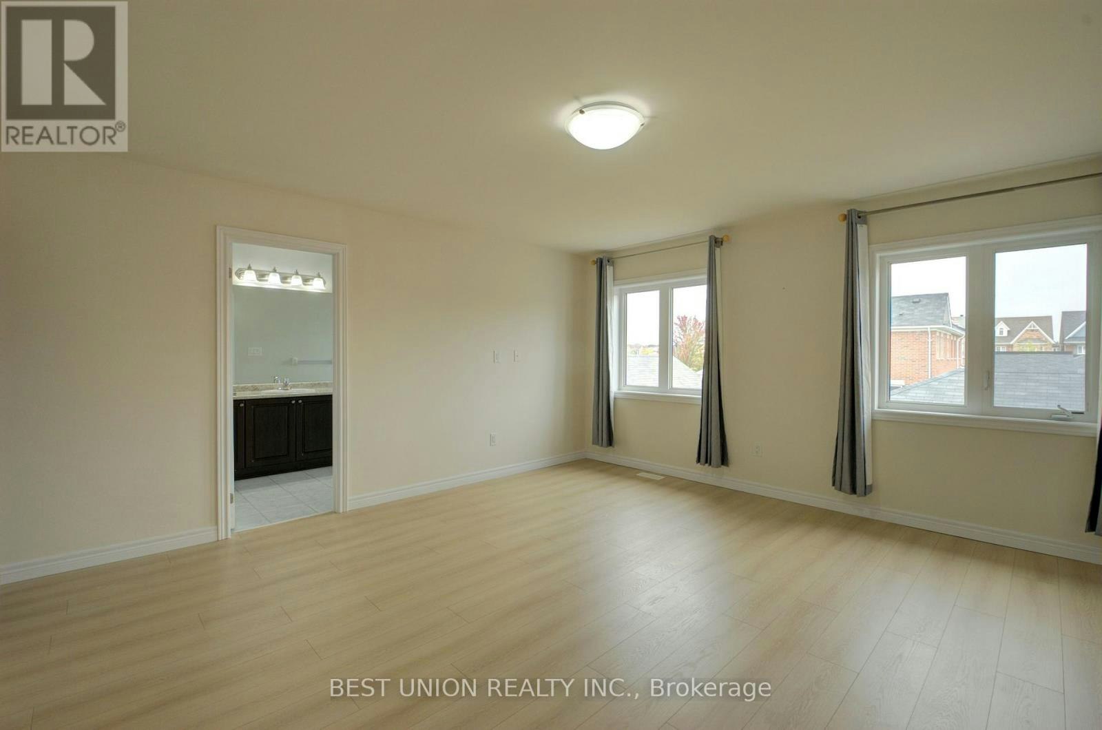 196 Donald Sim Avenue, Markham, ON, L6B 0Z1 - 9