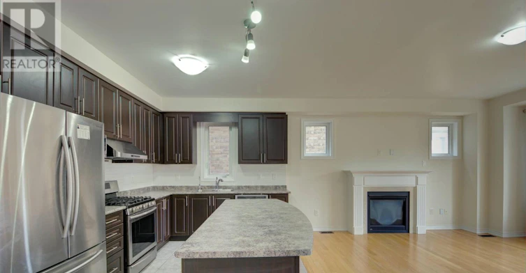196 Donald Sim Avenue, Markham, ON, L6B 0Z1 - 2