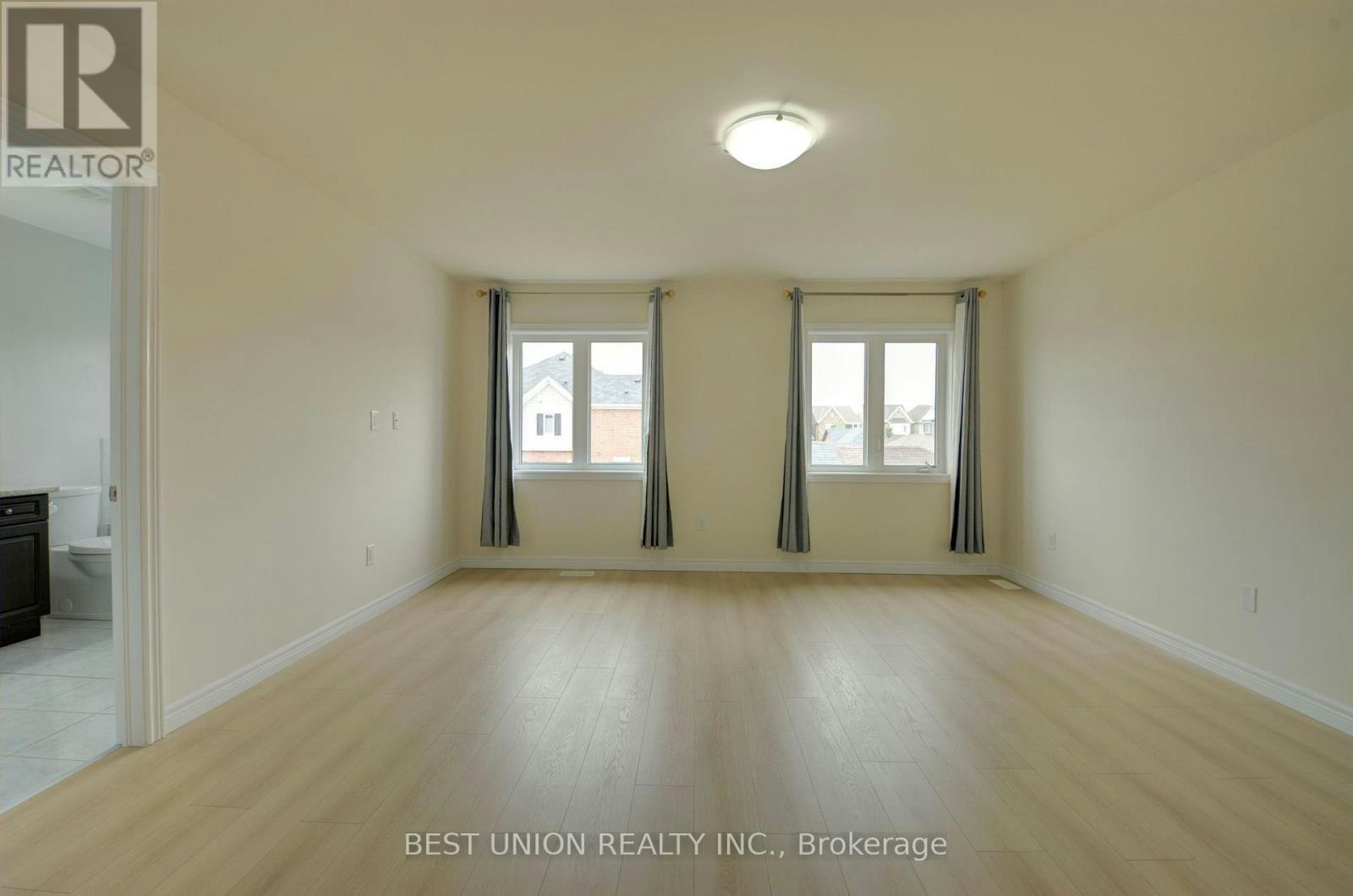 196 Donald Sim Avenue, Markham, ON, L6B 0Z1 - 10