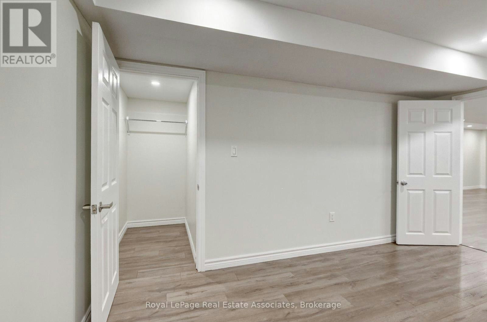 LOWER-41 Greenview Circle, Vaughan, ON, L6A 0B5 - 15