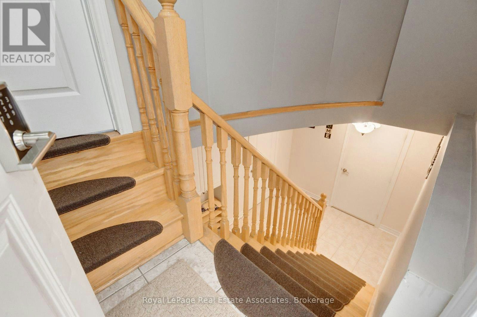 LOWER-41 Greenview Circle, Vaughan, ON, L6A 0B5 - 4