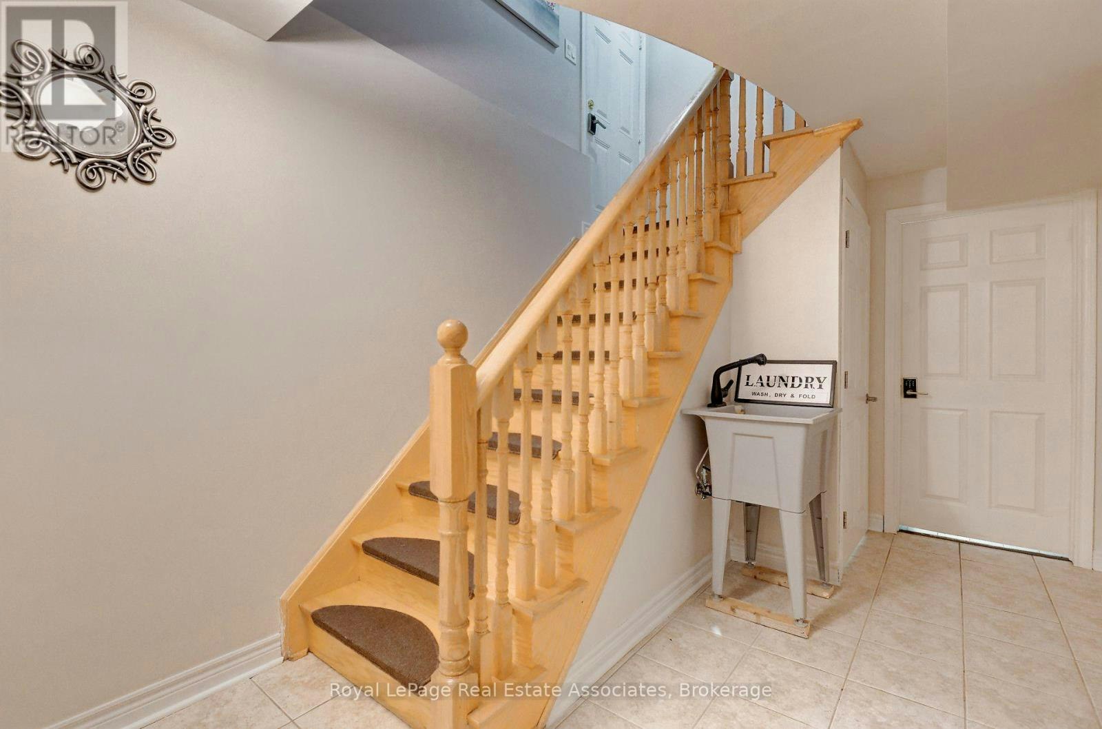 LOWER-41 Greenview Circle, Vaughan, ON, L6A 0B5 - 5