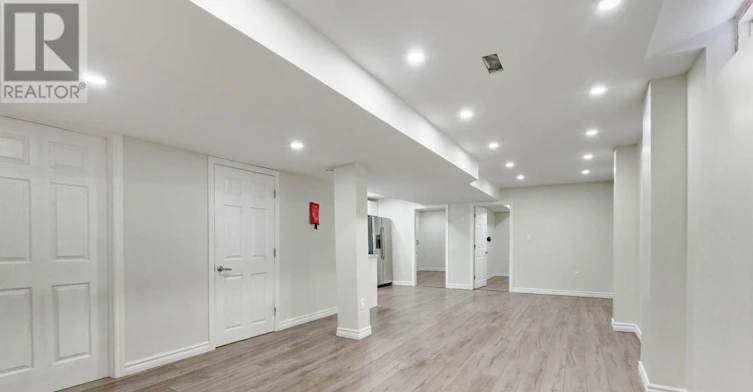 LOWER-41 Greenview Circle, Vaughan, ON, L6A 0B5 - 8