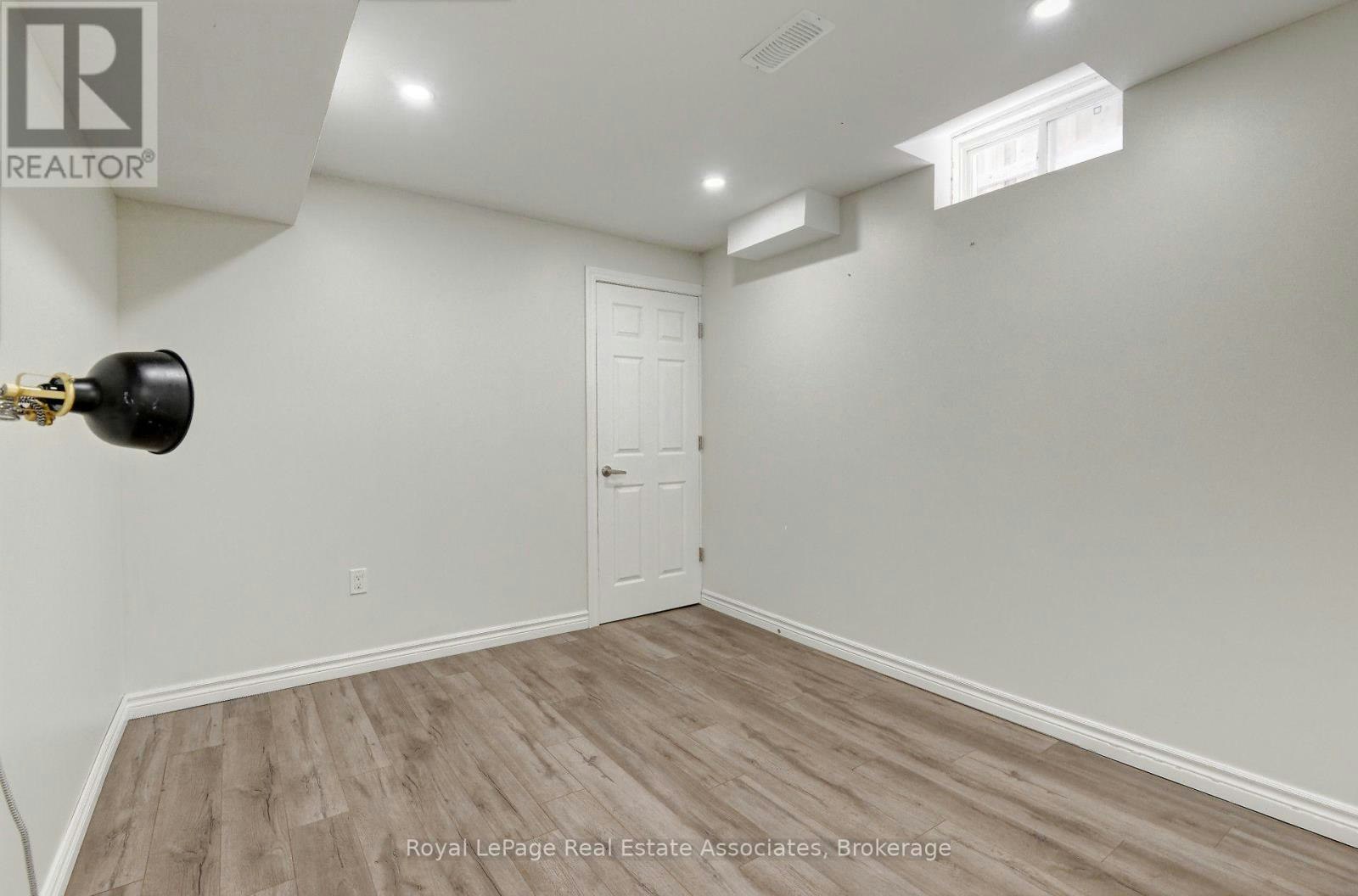LOWER-41 Greenview Circle, Vaughan, ON, L6A 0B5 - 16
