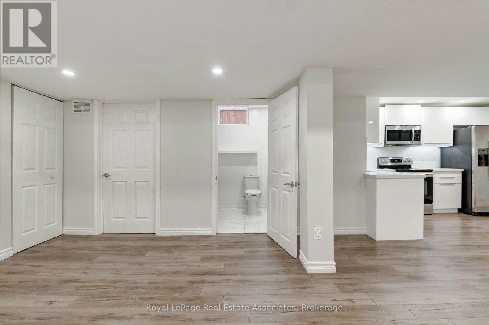 LOWER-41 Greenview Circle, Vaughan, ON, L6A 0B5 - 18