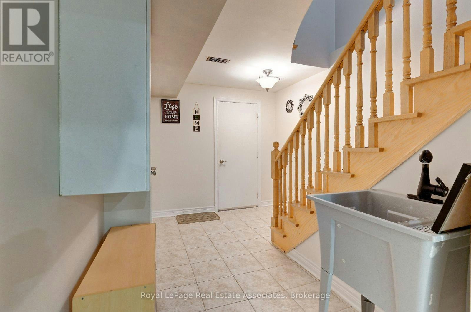 LOWER-41 Greenview Circle, Vaughan, ON, L6A 0B5 - 6