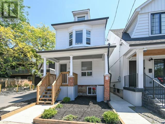 UPPER-113 Woodbine Avenue, Toronto, ON, M4L 3P1