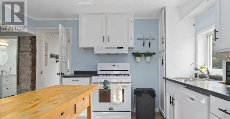 1743 County 12 Road, Prince Edward County, ON, K0K 2T0 - 5
