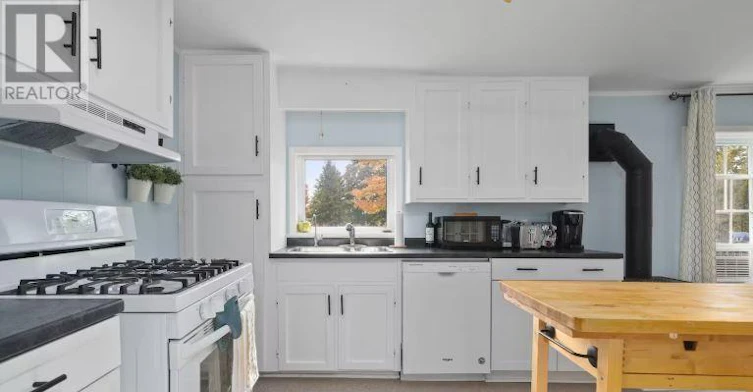 1743 County 12 Road, Prince Edward County, ON, K0K 2T0 - 6