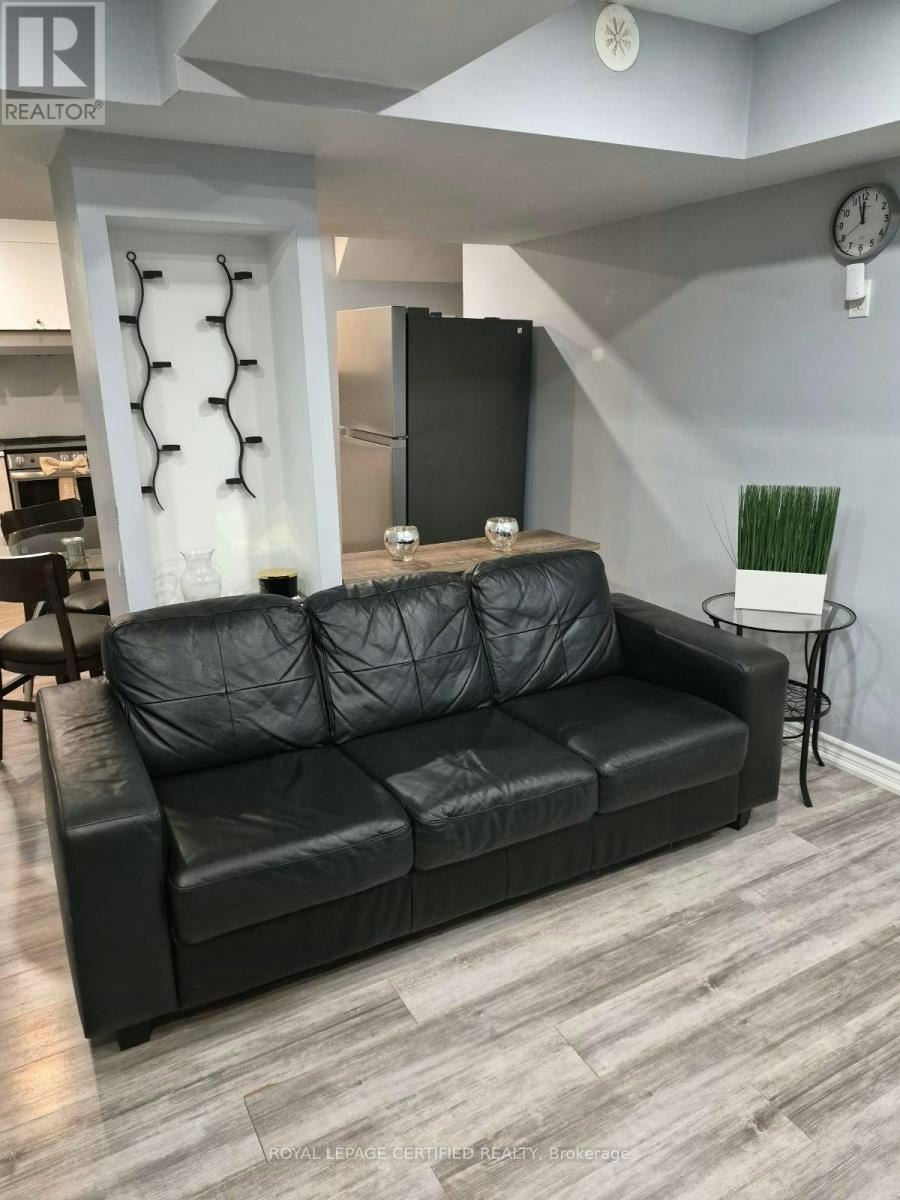 LOWER-1573 Eglinton Avenue W, Mississauga, ON, L5M 7C1 3