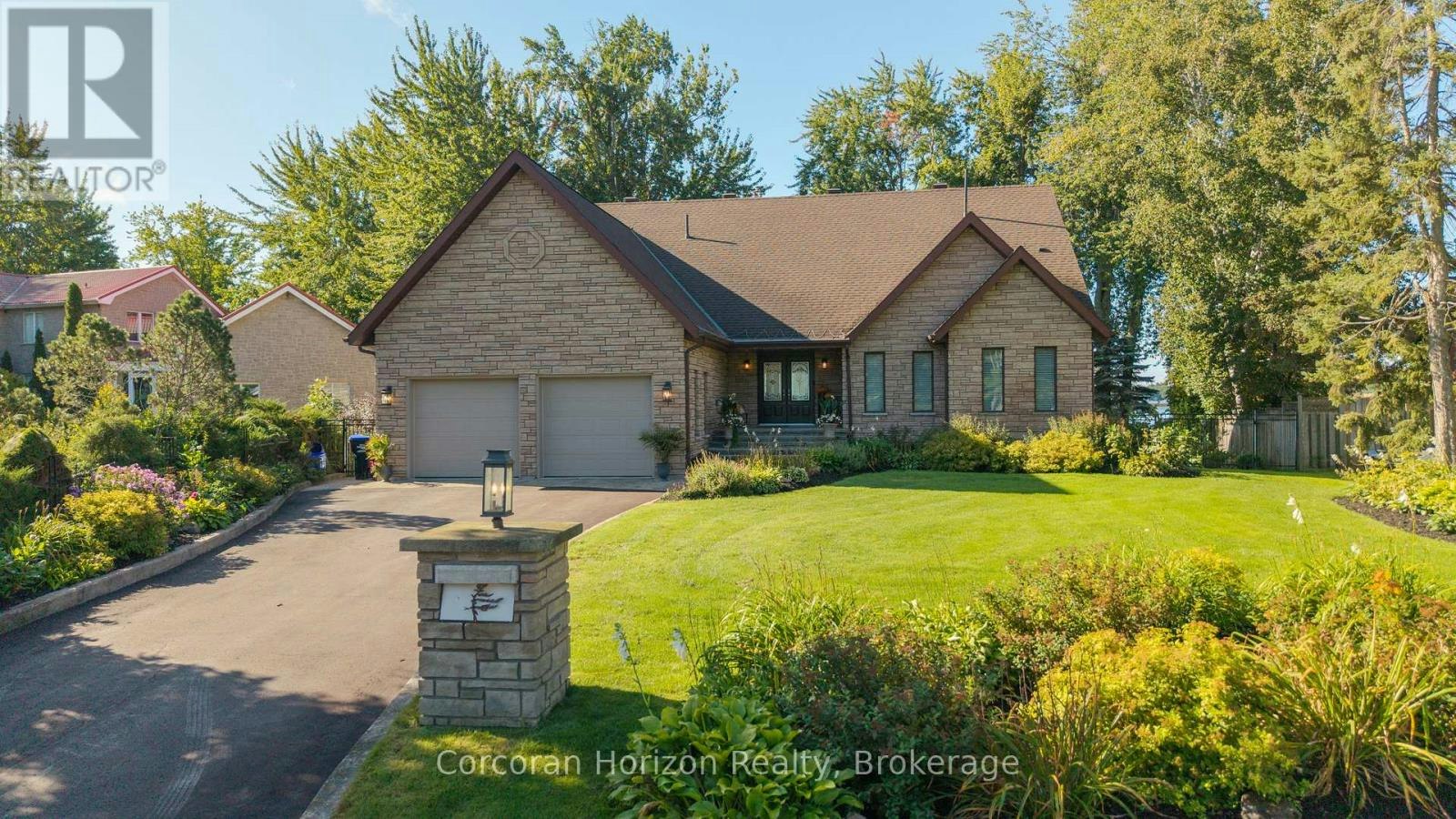 3909 Treeline Drive, Severn, ON, L0K 2B0