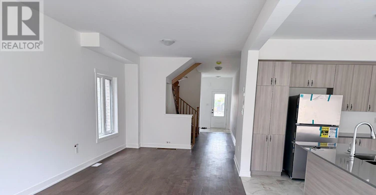 95 Flan Boulevard, Barrie, ON, L9J 0E1 - 3