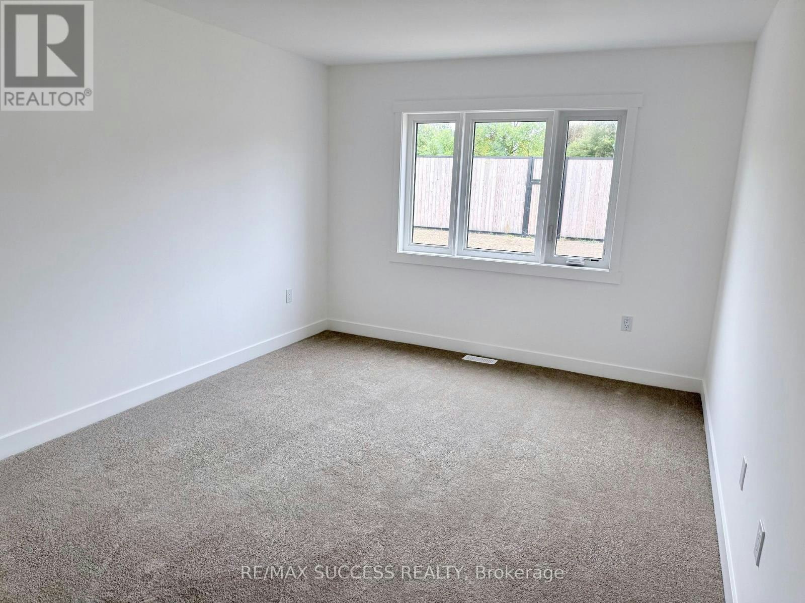 95 Flan Boulevard, Barrie, ON, L9J 0E1 - 9