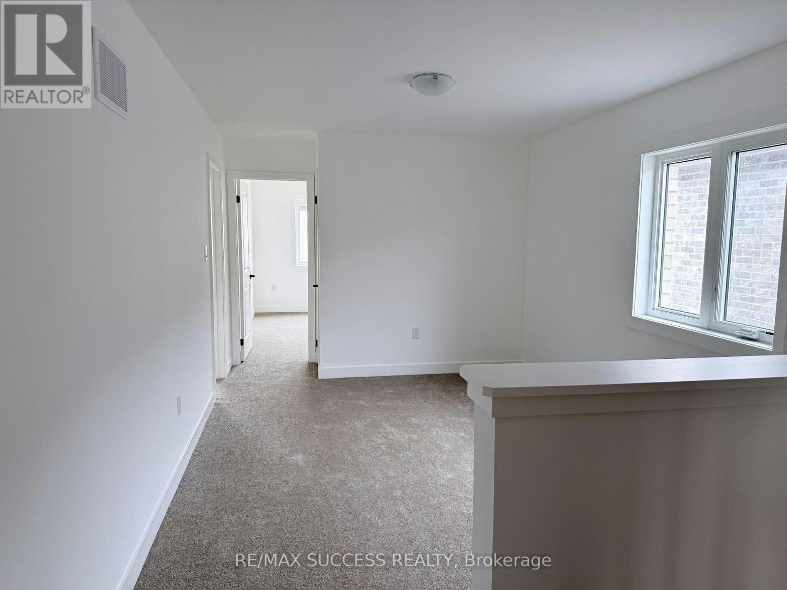 95 Flan Boulevard, Barrie, ON, L9J 0E1 - 8