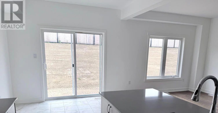 95 Flan Boulevard, Barrie, ON, L9J 0E1 - 5