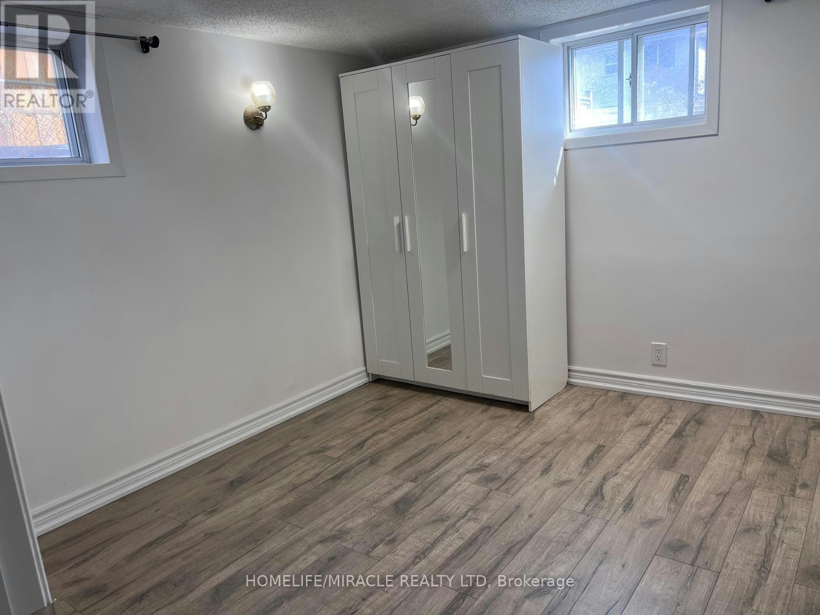 51 Oakworth Crescent, Toronto, ON, M1K 3T7 - 6