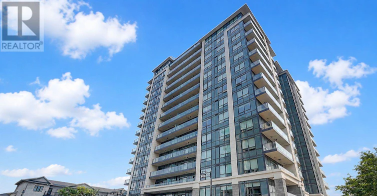 303-398 7 Highway Street E, Richmond Hill, ON, L4B 0G7