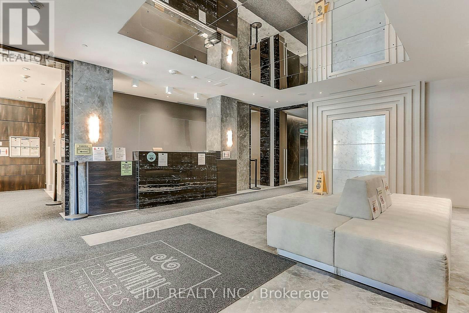 303-398 7 Highway Street E, Richmond Hill, ON, L4B 0G7 - 3