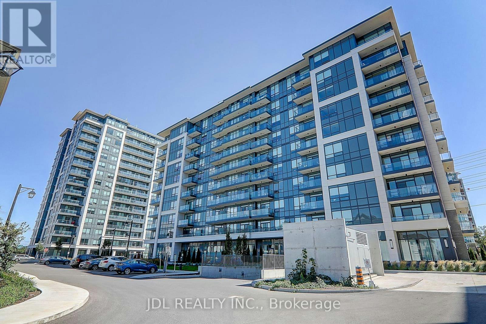 303-398 7 Highway Street E, Richmond Hill, ON, L4B 0G7 - 2