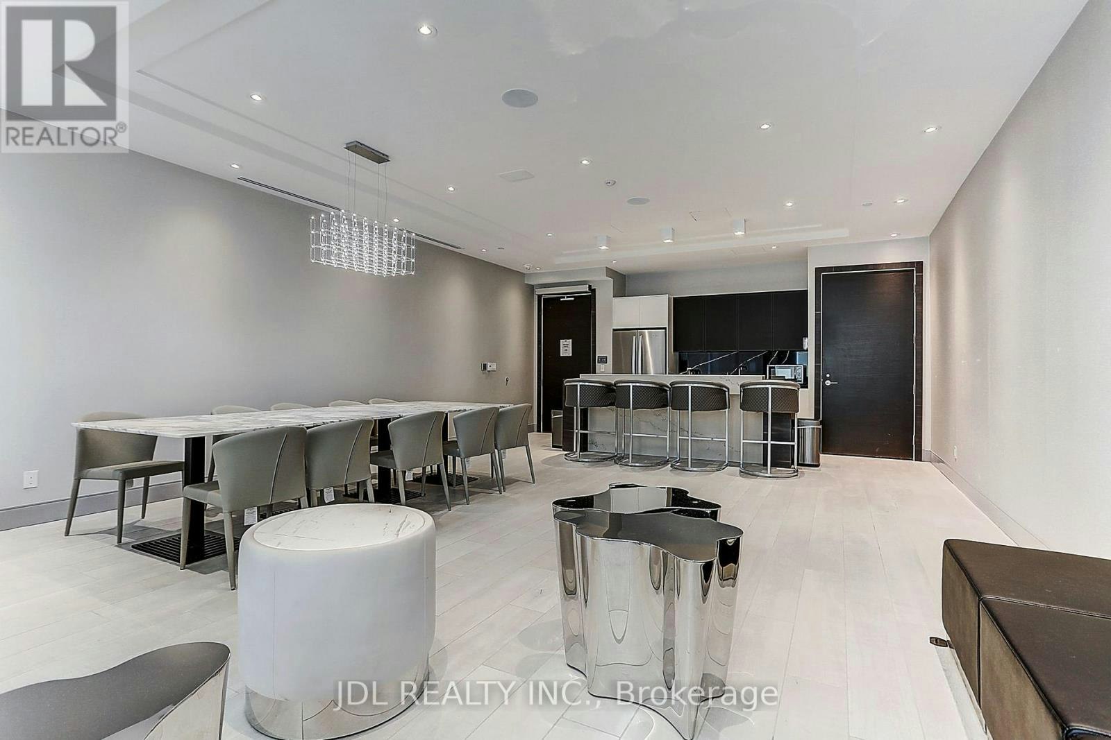 303-398 7 Highway Street E, Richmond Hill, ON, L4B 0G7 - 8