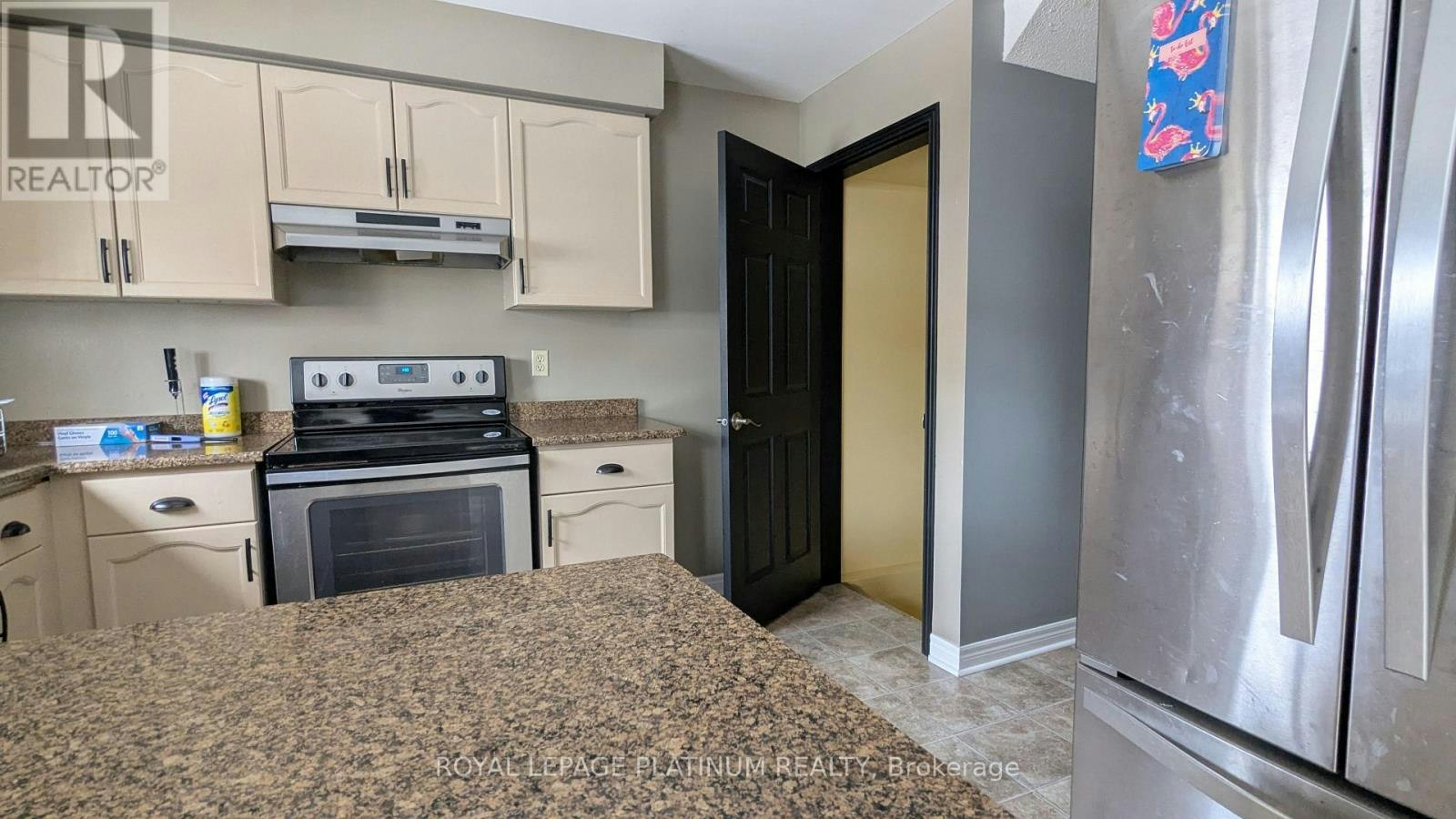 1914 Marconi Boulevard, London, ON, N5V 4T5 - 5