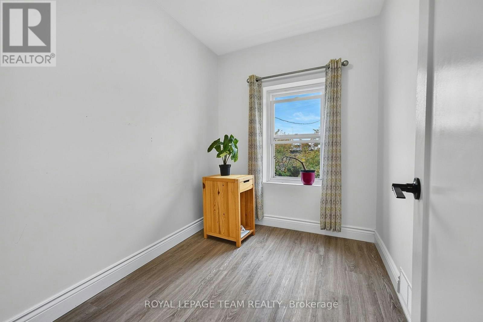 353 Arlington Avenue, Ottawa, ON, K1R 6Z2 - 15