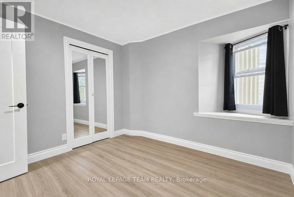 353 Arlington Avenue, Ottawa, ON, K1R 6Z2 - 13