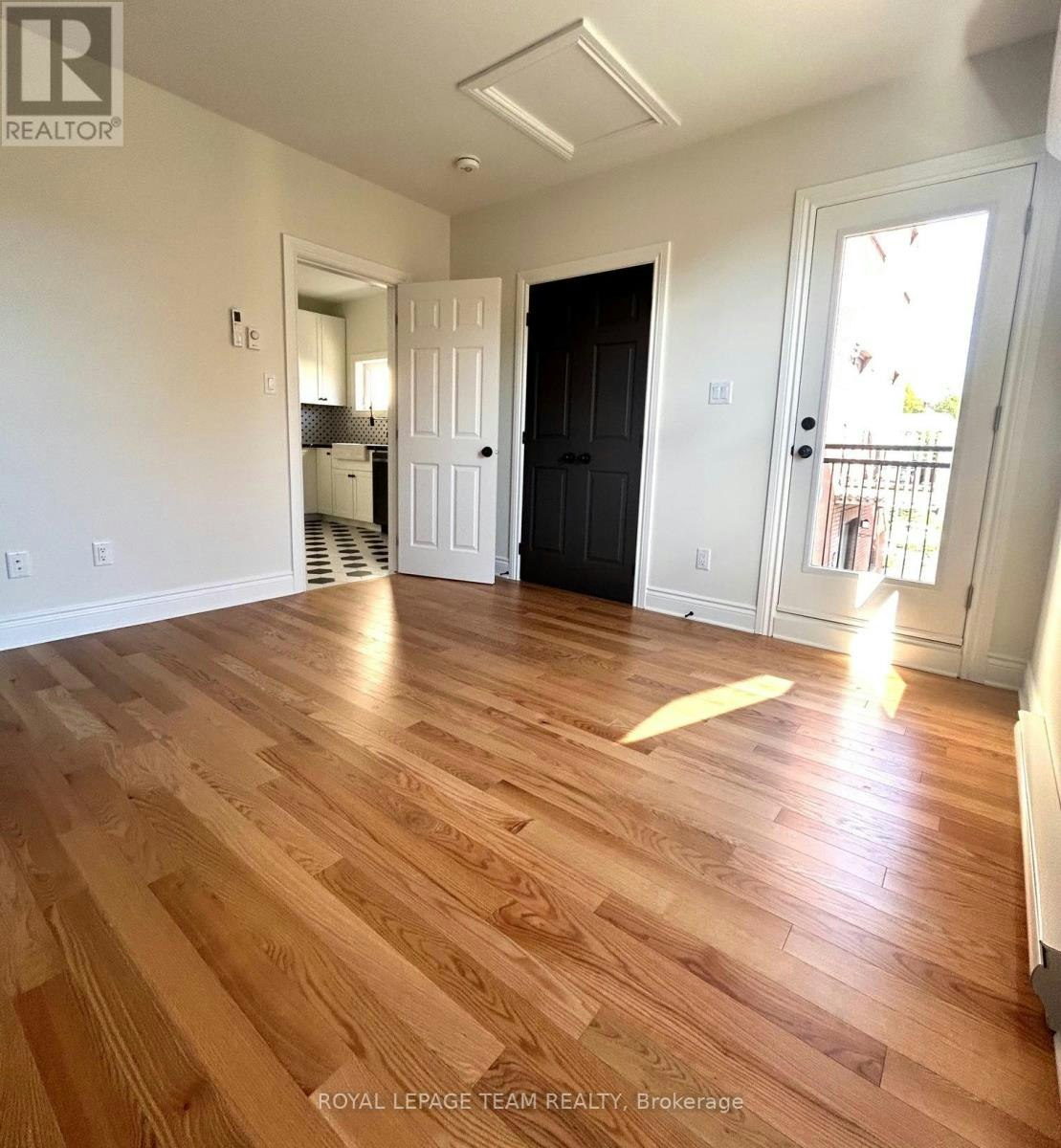 238 Bruyere Street, Ottawa, ON, K1N 5E3 - 4