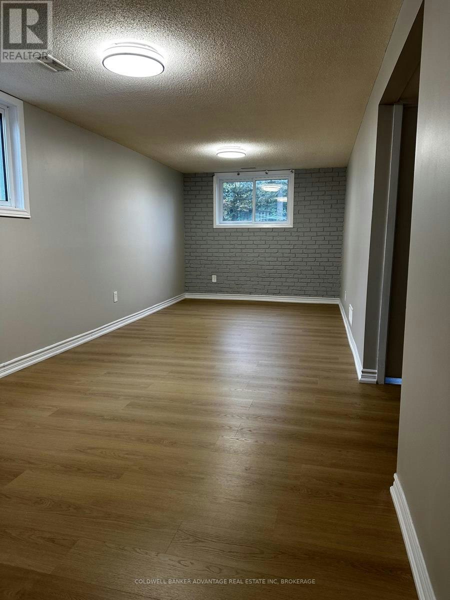 23 Fairlawn Crescent, Welland, ON, L3C 5Z2 - 11