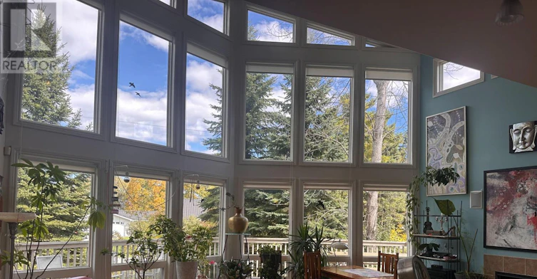 61 Constance Boulevard N, Wasaga Beach, ON, L9Z 2Y3