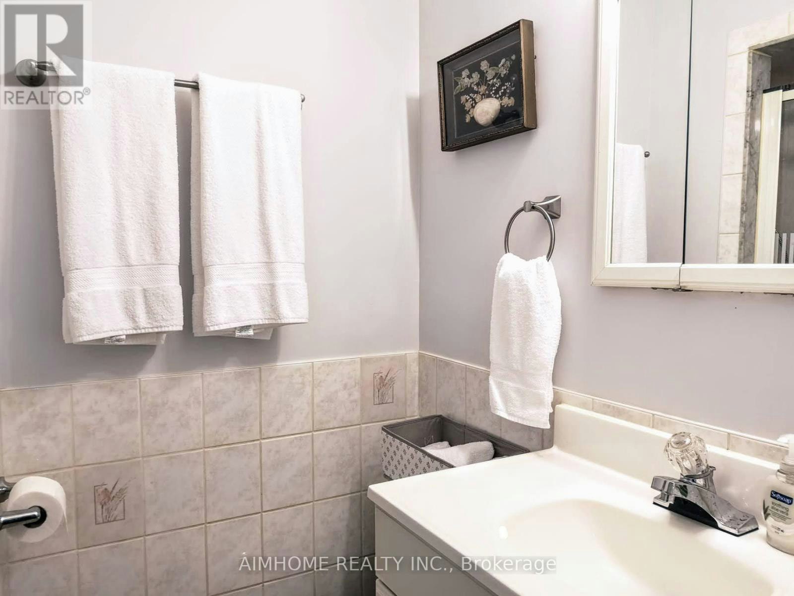 1-19 Shoreline Place, Georgina, ON, L4P 1L3 - 5