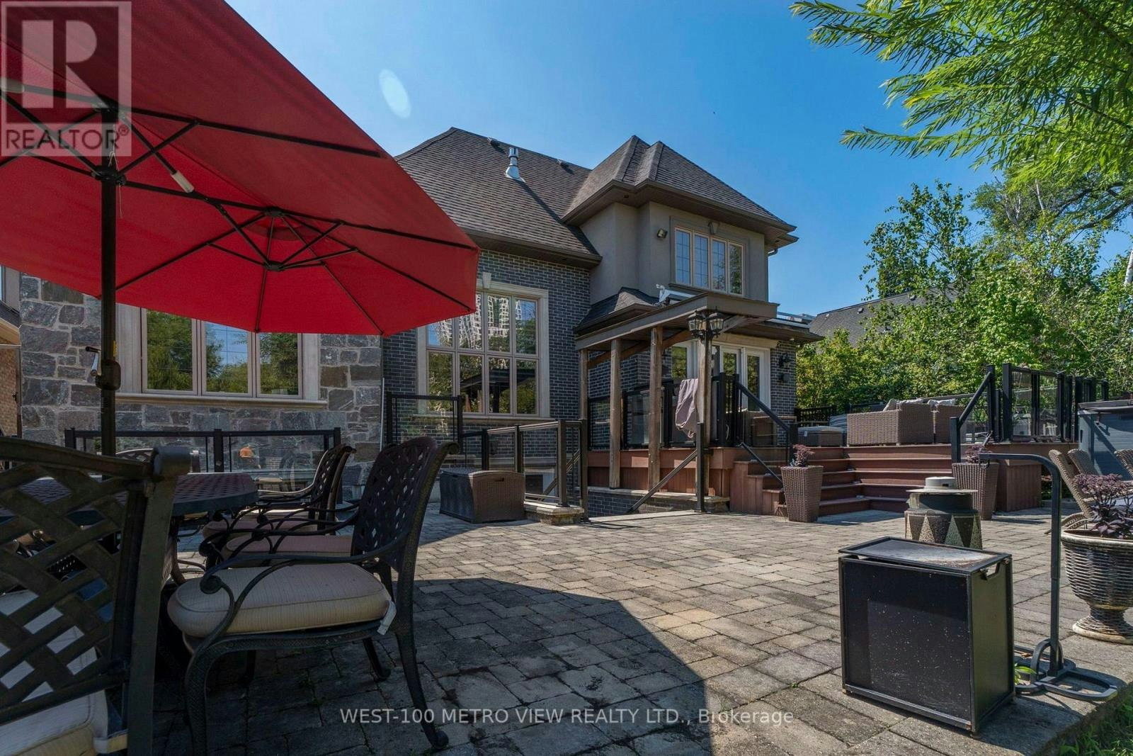 3495 Joan Drive, Mississauga, ON, L5B 1T7 4
