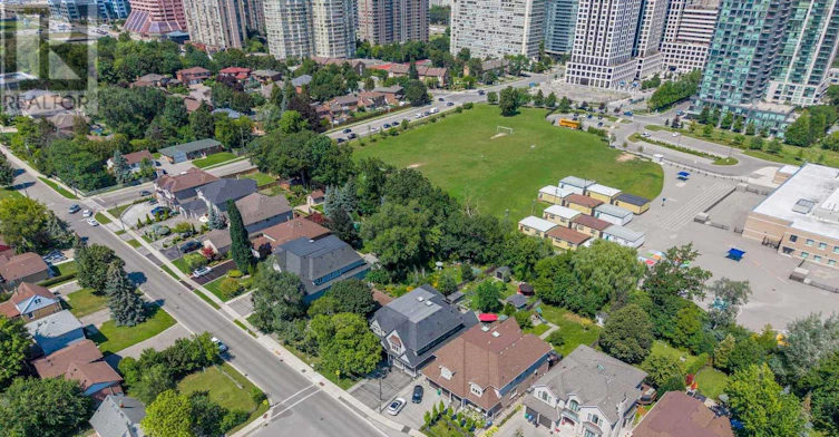 3495 Joan Drive, Mississauga, ON, L5B 1T7 - 37