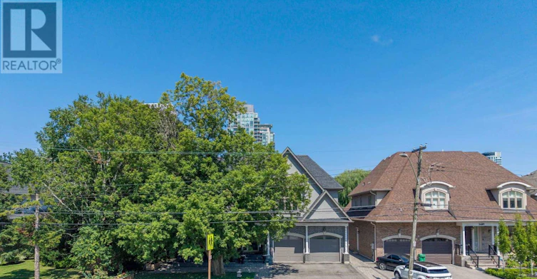 3495 Joan Drive, Mississauga, ON, L5B 1T7 - 2