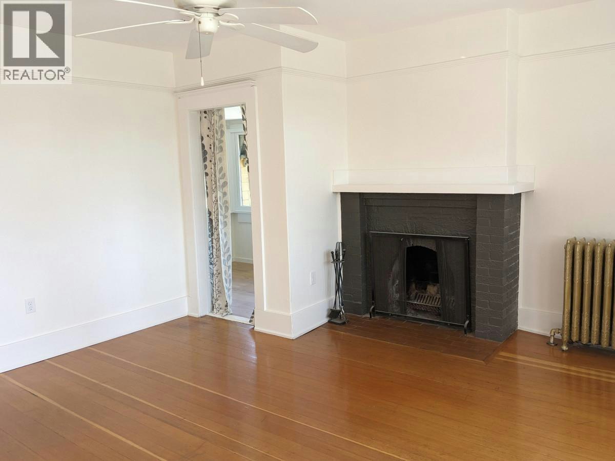 Upper 1-1631 Dunbar Street, Vancouver, BC, V6R 3L7 - 4
