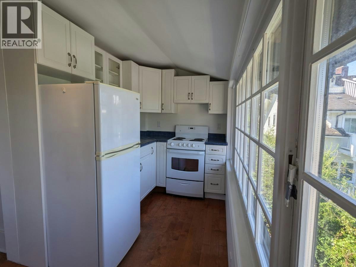 Upper 1-1631 Dunbar Street, Vancouver, BC, V6R 3L7 - 14