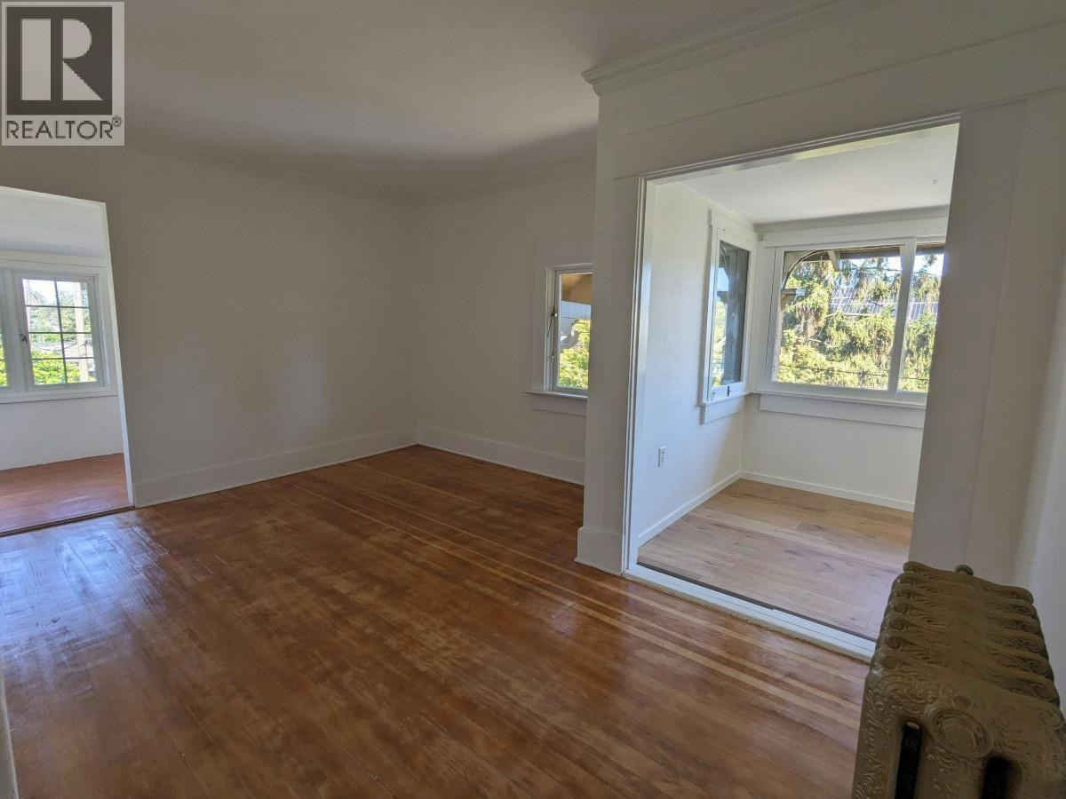 Upper 1-1631 Dunbar Street, Vancouver, BC, V6R 3L7 - 6